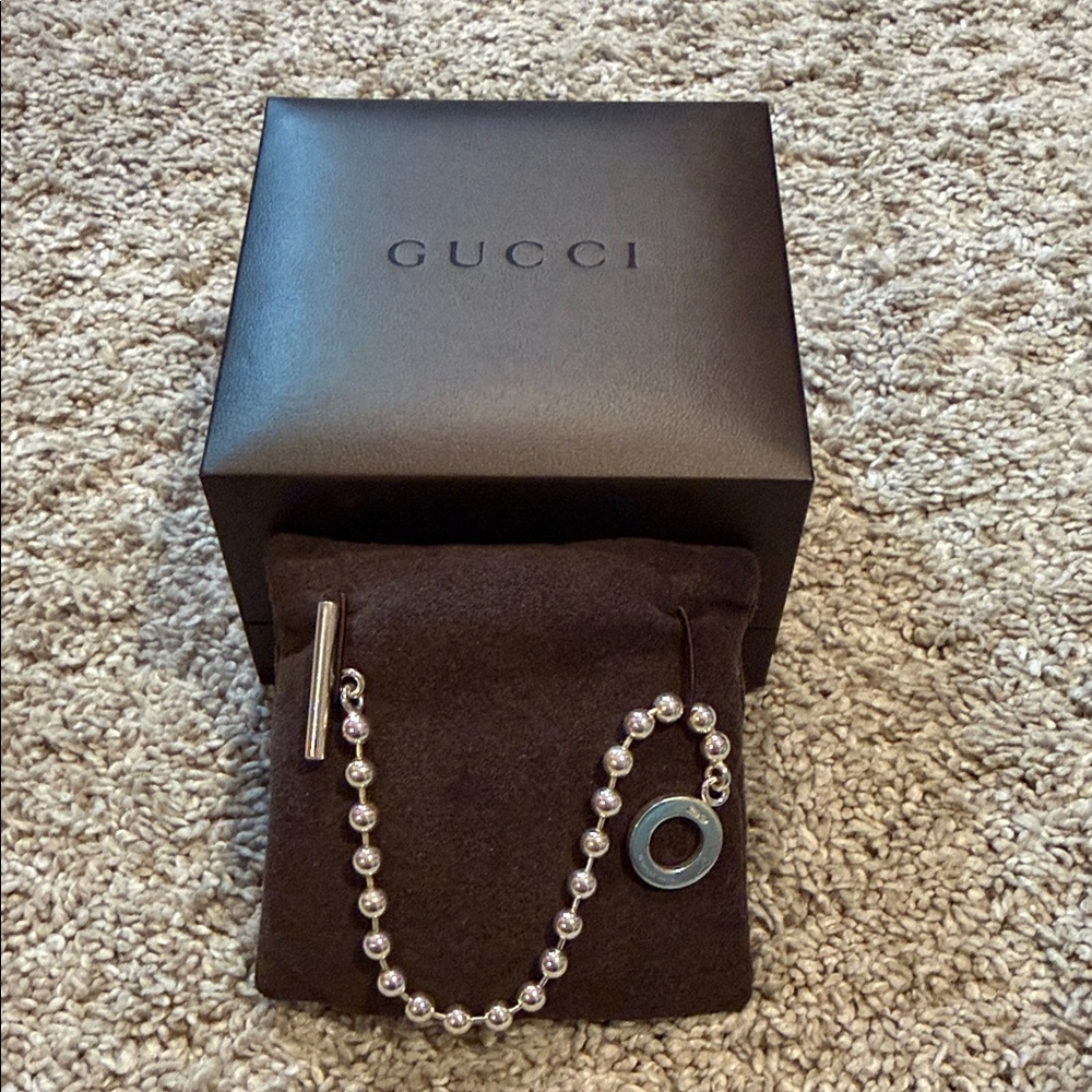 Gucci Silver Bead Bracelet with Ring Accent